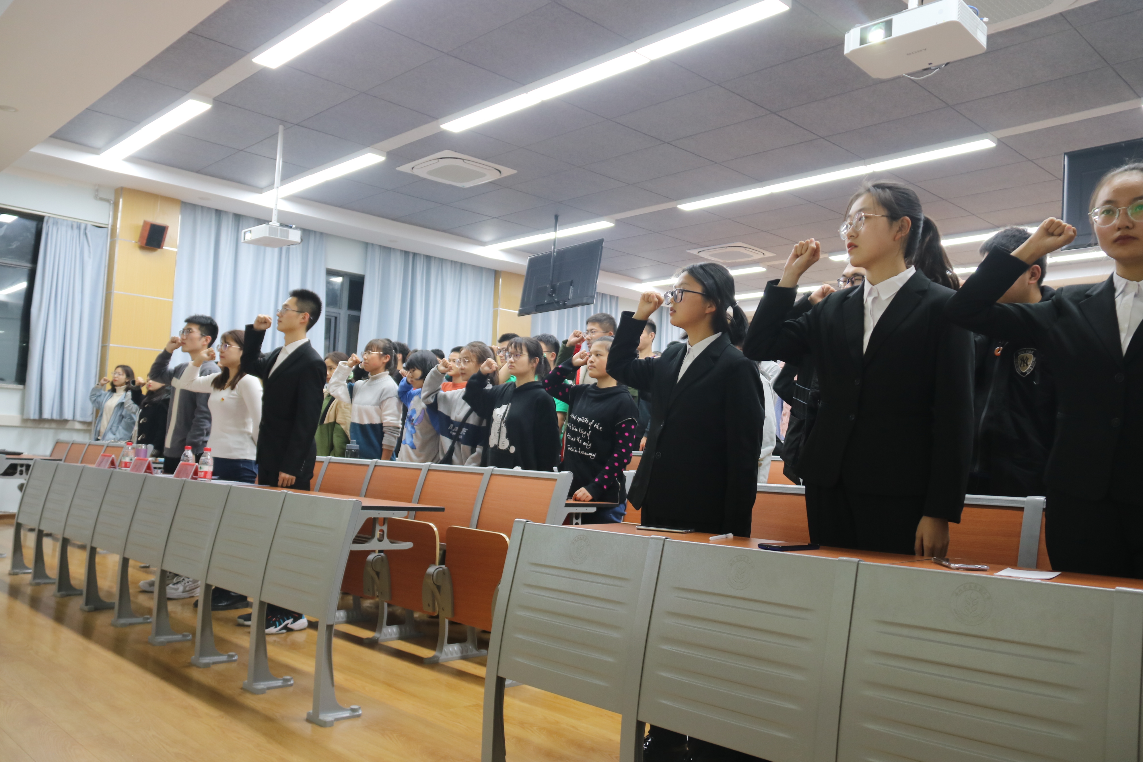 fd81997fc3e949979ecb7d5faec9a87b.jpg fd81997fc3e949979ecb7d5faec9a87b.jpg